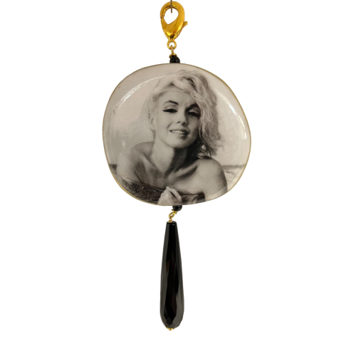 IL GUSCIO CAMEO pendants for white/black photo necklaces famous women