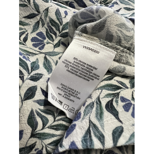 INDI&COLD top donna all’americana fantasia floreale ghiaccio/azzurro AD202 50% viscosa sostenibile 50% viscosa