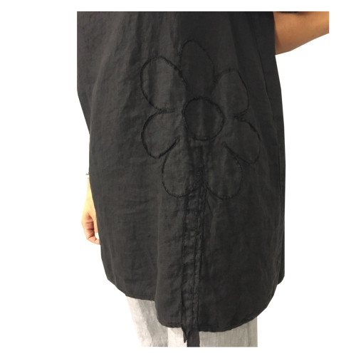 WORKING OVERTIME blusa donna over nera con applicazioni in tinta 100% lino MADE IN ITALY