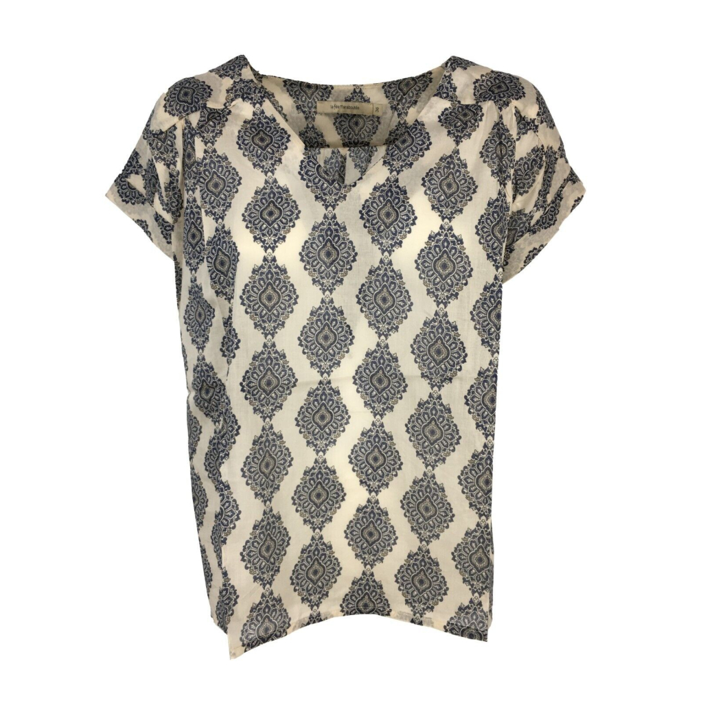 LA FEE MARABOUTEE blusa donna cotone leggero svasata avorio/blu FD-TO-BENNY-Y 100% cotone MADE IN ITALY LA FEE MARABOUTEE blusa donna cotone leggero svasata avorio/blu FD-TO-BENNY-Y 100% cotone MADE IN ITALY